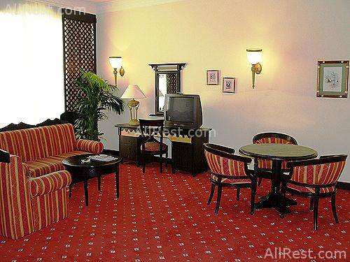 Millennium Airport Hotel 11
